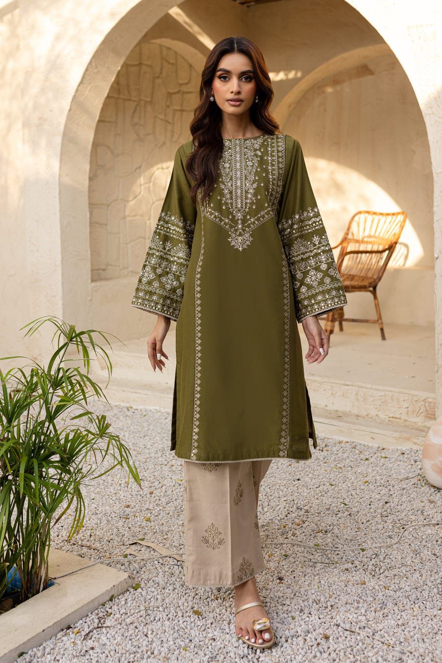 2Pc -  Unstitched EMB Lawn